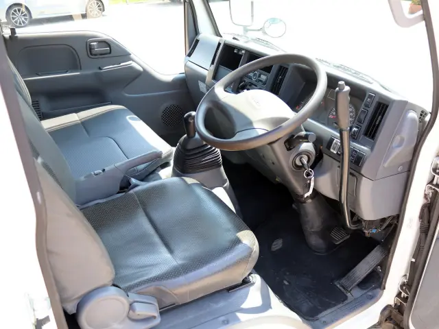 いすゞ エルフ TPG-NKR85AN(2WD)の写真28