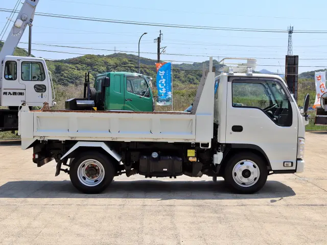 いすゞ エルフ TPG-NKR85AN(2WD)の写真40