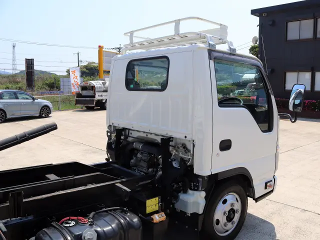 いすゞ エルフ TPG-NKR85AN(2WD)の写真43