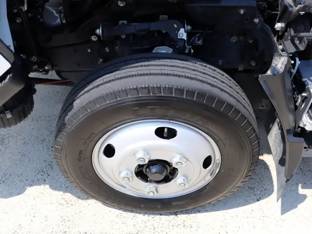 いすゞ エルフ TPG-NKR85AN(2WD)の写真47