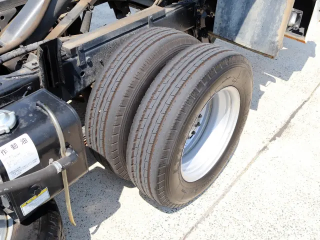 いすゞ エルフ TPG-NKR85AN(2WD)の写真48