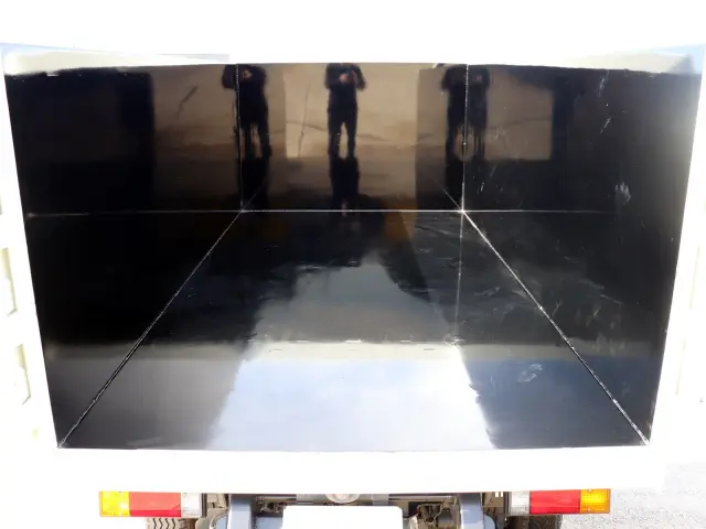 三菱 キャンター 2RG-FBA60(2WD)の写真9