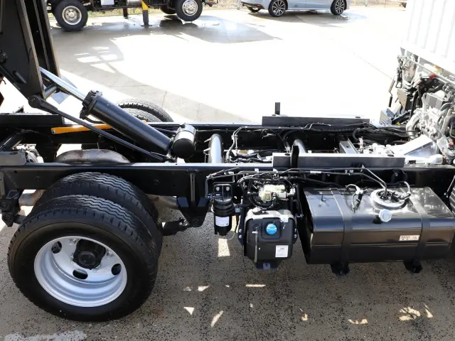 三菱 キャンター 2RG-FBA60(2WD)の写真14