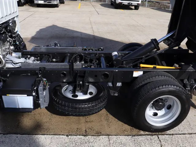 三菱 キャンター 2RG-FBA60(2WD)の写真17