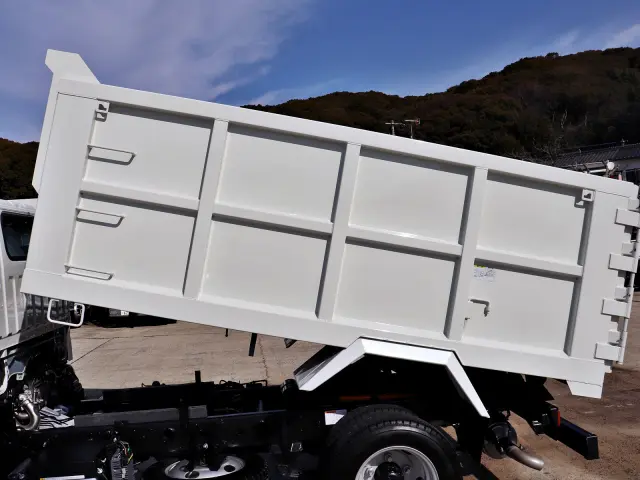 三菱 キャンター 2RG-FBA60(2WD)の写真24