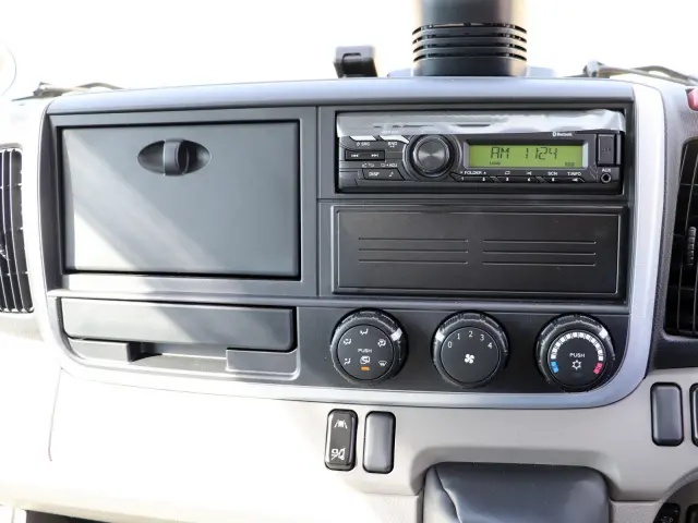 三菱 キャンター 2RG-FBA60(2WD)の写真30