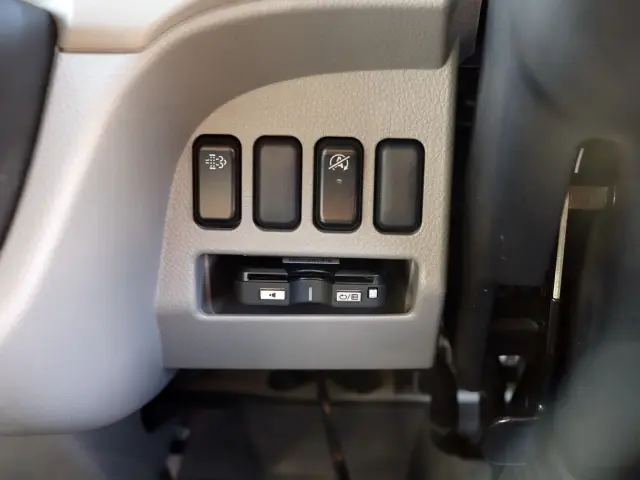 三菱 キャンター 2RG-FBA60(2WD)の写真31