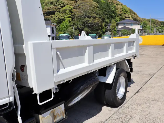 いすゞ エルフ TPG-NKR85AD(2WD)の写真13