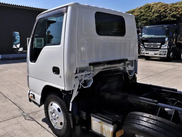いすゞ エルフ TPG-NKR85AD(2WD)の写真24