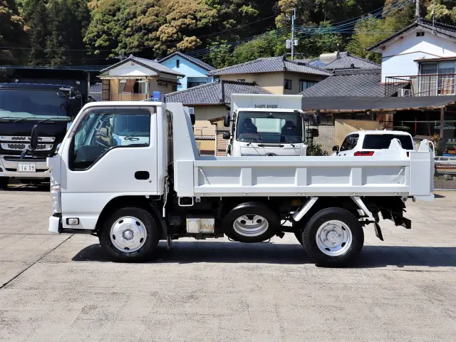 いすゞ エルフ TPG-NKR85AD(2WD)の写真31