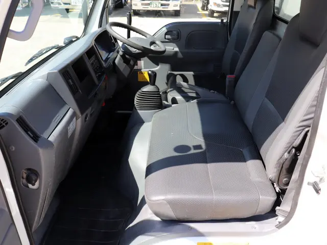 いすゞ エルフ TPG-NKR85AD(2WD)の写真35