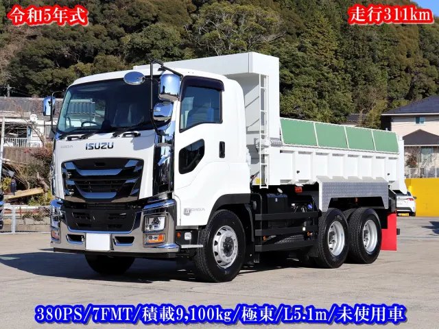 いすゞ ギガ 2PG-CXZ77CT(6x4)の写真1