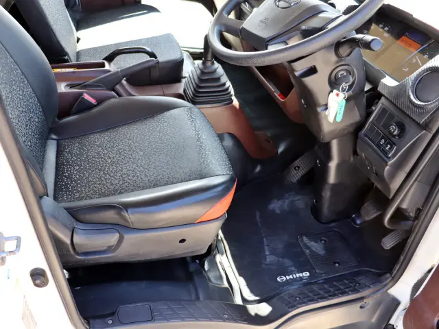 日野 レンジャー 2KG-FC2ABA(2WD)の写真34