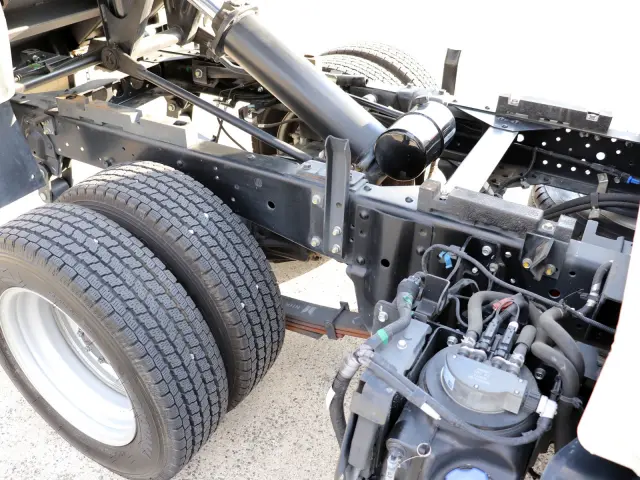 いすゞ エルフ 2RG-NJR88AD(2WD)の写真18