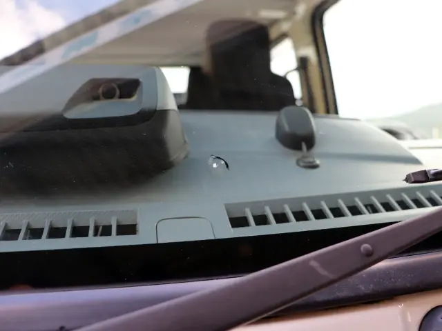 いすゞ エルフ 2RG-NJR88AD(2WD)の写真32