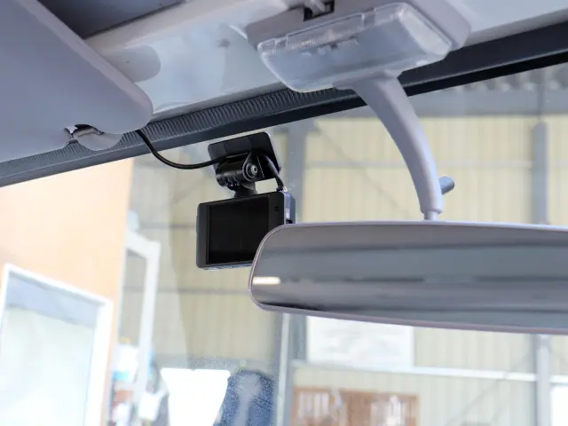 いすゞ エルフ 2RG-NJR88AD(2WD)の写真38