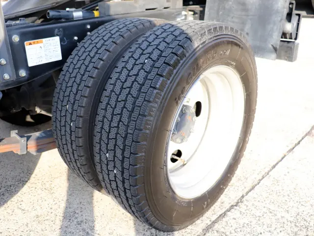 いすゞ エルフ 2RG-NJR88AD(2WD)の写真48