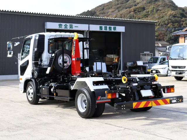 三菱 ファイター 2KG-FK72F(2WD)の写真12