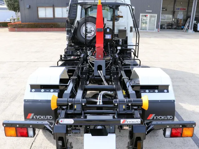 三菱 ファイター 2KG-FK72F(2WD)の写真16