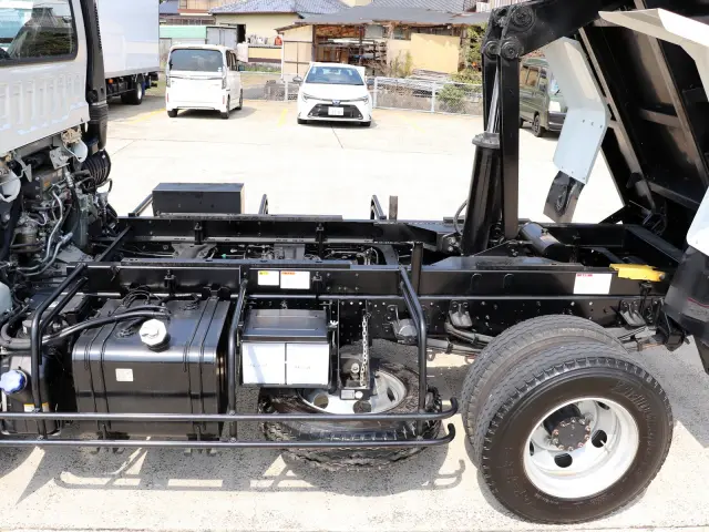 いすゞ フォワード 2PG-FRR90S1(2WD)の写真29