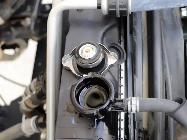 いすゞ フォワード 2PG-FRR90S1(2WD)の写真50