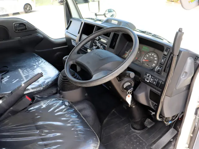 いすゞ エルフ 2PG-NKS88AN(4WD)の写真30