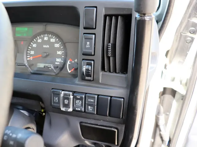 いすゞ エルフ 2PG-NKS88AN(4WD)の写真35