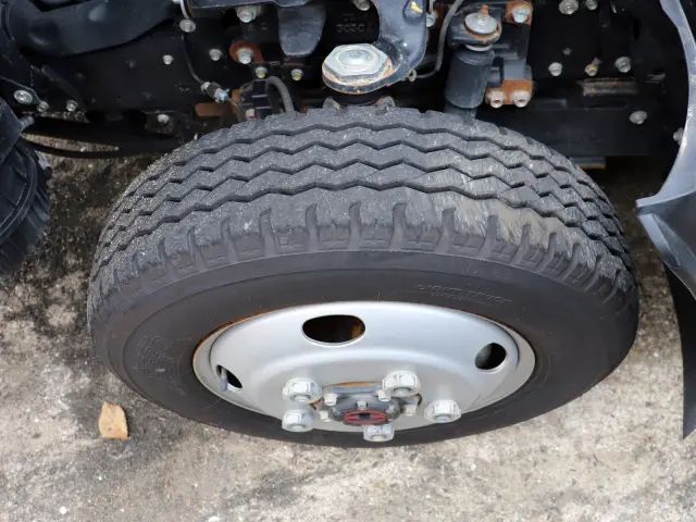 いすゞ エルフ 2PG-NKS88AN(4WD)の写真38