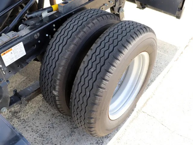 いすゞ エルフ 2PG-NKS88AN(4WD)の写真39