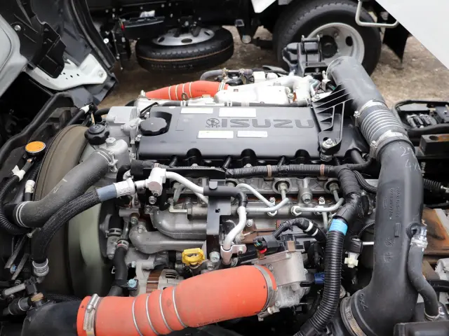 いすゞ エルフ 2PG-NKS88AN(4WD)の写真44
