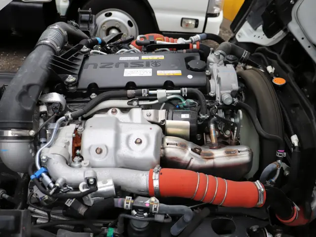 いすゞ エルフ 2PG-NKS88AN(4WD)の写真45
