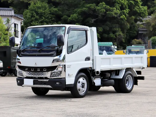 三菱 キャンター 2RG-FBA60(2WD)の写真1