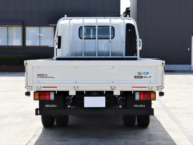 いすゞ エルフ 2RG-NPR88AR(2WD)の写真3