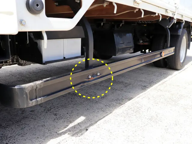 いすゞ エルフ 2RG-NPR88AR(2WD)の写真15