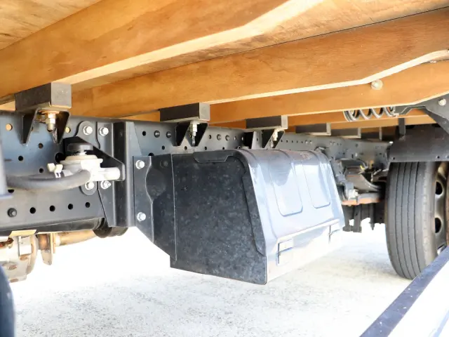 いすゞ エルフ 2RG-NPR88AR(2WD)の写真19