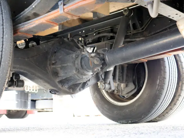 いすゞ エルフ 2RG-NPR88AR(2WD)の写真24