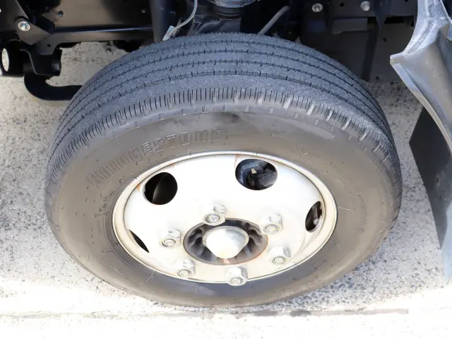 いすゞ エルフ 2RG-NPR88AR(2WD)の写真42