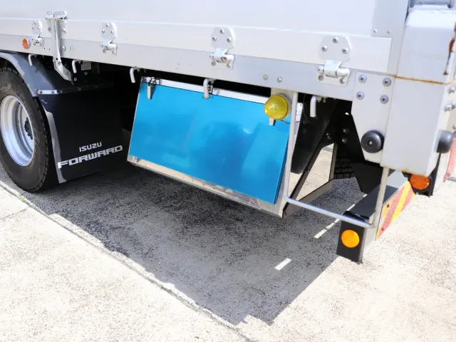 いすゞ フォワード 2RG-FRR90S2(2WD)の写真17