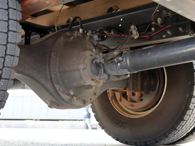 いすゞ フォワード 2RG-FRR90S2(2WD)の写真23