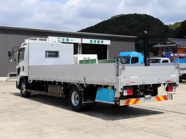 いすゞ フォワード 2RG-FRR90S2(2WD)の写真27