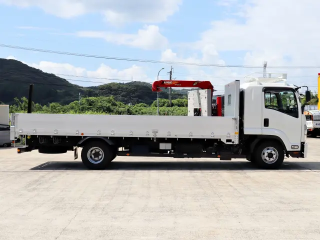 いすゞ フォワード 2RG-FRR90S2(2WD)の写真28