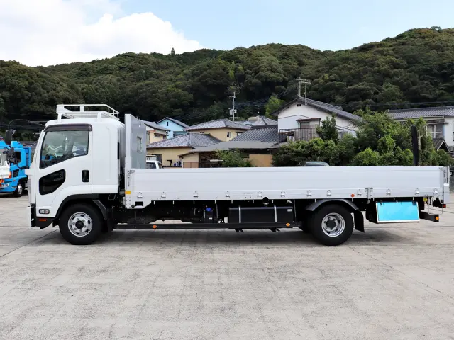 いすゞ フォワード 2RG-FRR90S2(2WD)の写真29