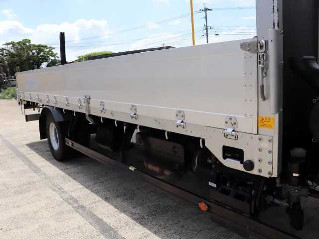 いすゞ フォワード 2RG-FRR90S2(2WD)の写真30