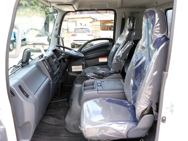 いすゞ フォワード 2RG-FRR90S2(2WD)の写真35