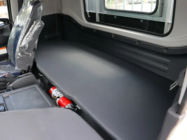 いすゞ フォワード 2RG-FRR90S2(2WD)の写真41