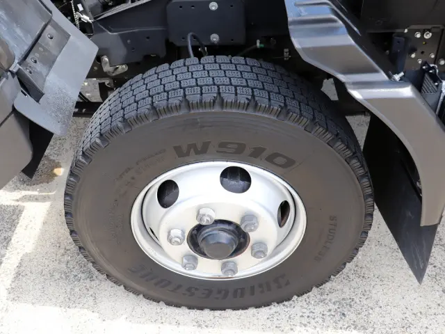 いすゞ フォワード 2RG-FRR90S2(2WD)の写真42