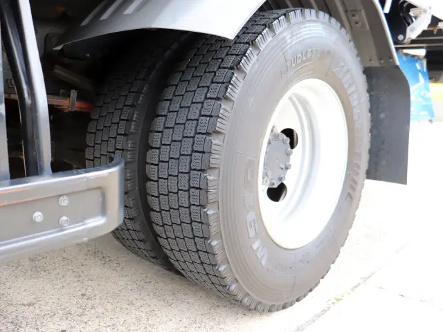 いすゞ フォワード 2RG-FRR90S2(2WD)の写真43