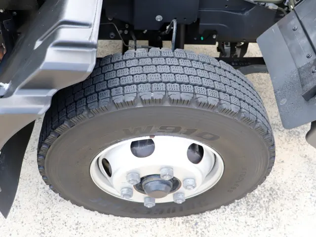 いすゞ フォワード 2RG-FRR90S2(2WD)の写真44