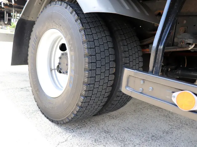 いすゞ フォワード 2RG-FRR90S2(2WD)の写真45