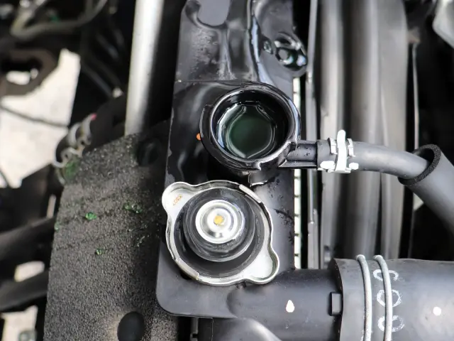 いすゞ フォワード 2RG-FRR90S2(2WD)の写真47